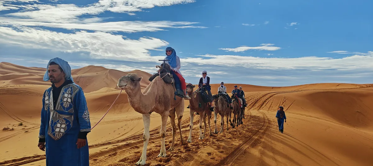 2 Days Trekking + 4 Days Desert